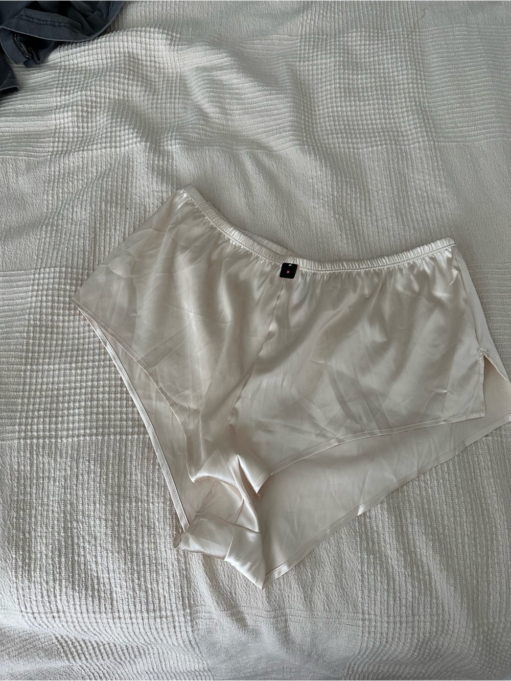 La Senza ivory sleep shorts